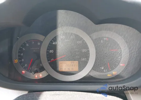 2006 Toyota Rav4 Limited z USA, uszkodzony, nr VIN JTMBD31V565026842